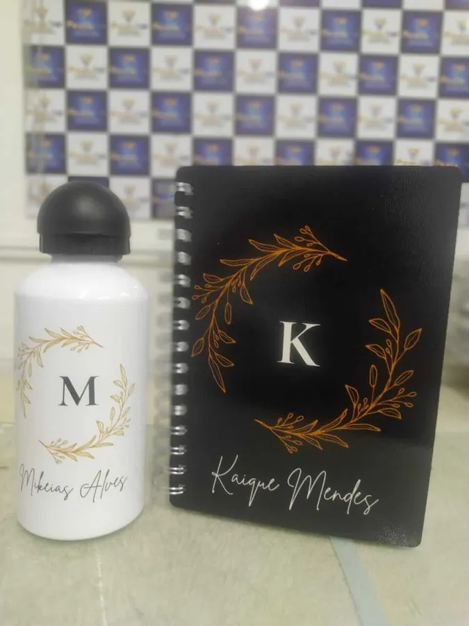 Kit de garrafa e agenda